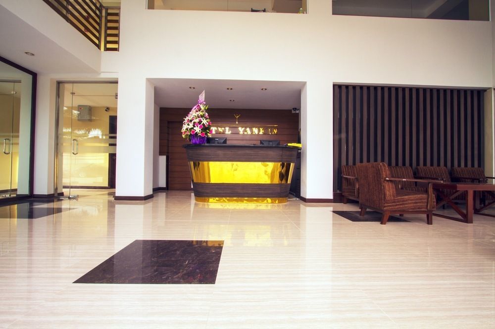 Hotel Yankin Yangón Exterior foto